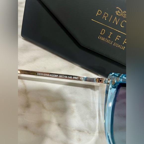 DIFF Disney Princess Sunglasses Cinderella Blue Crystal Glitter Dust Gradient - Picture 11 of 13